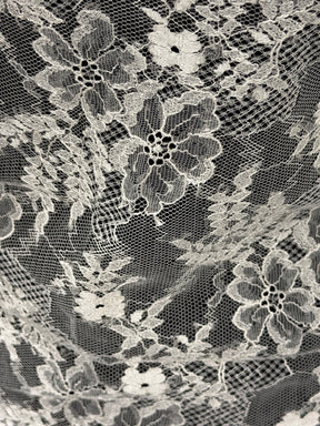 Ivory Leavers Lace - P736
