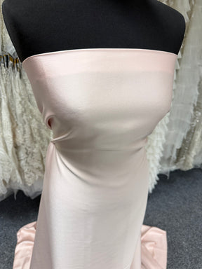 Crêpe polyester envers satin nude blush - Nostalgic