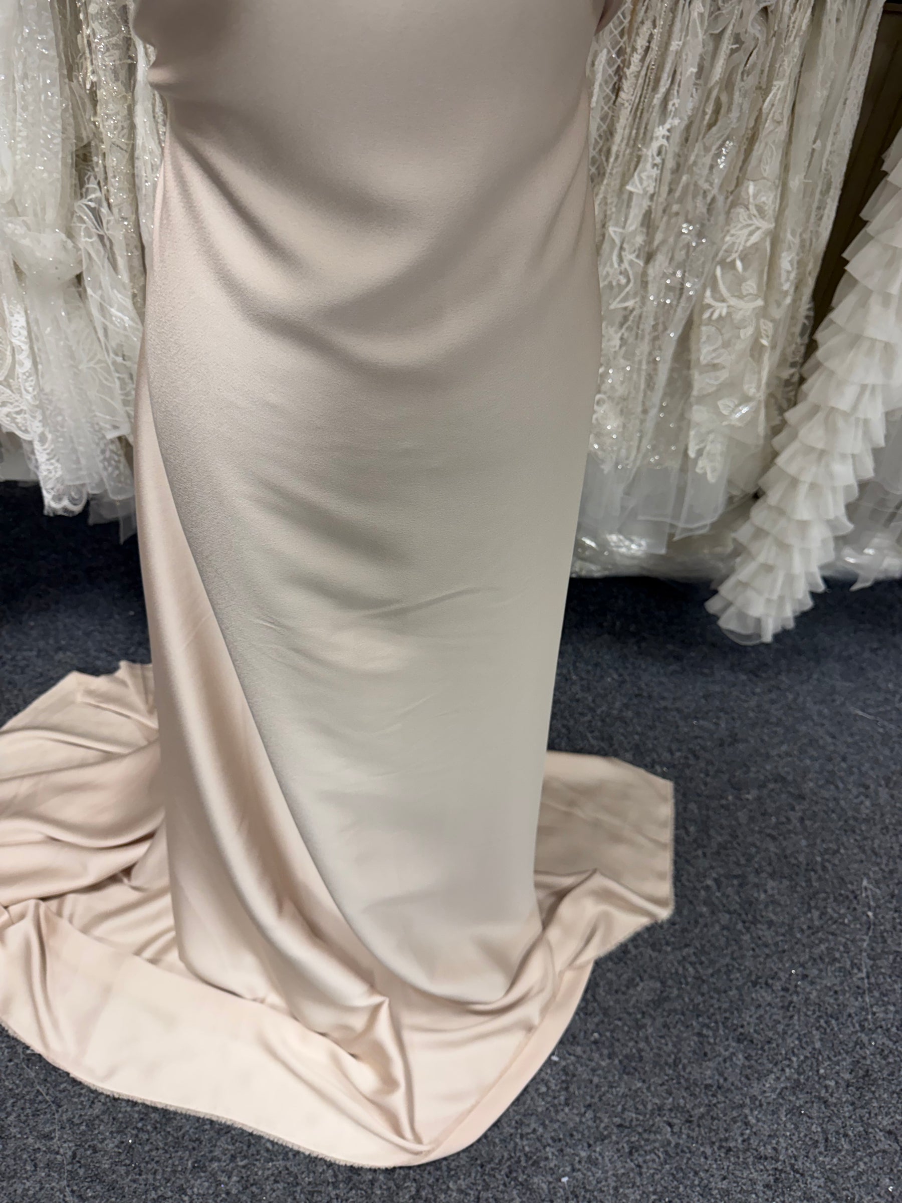 Crêpe polyester champagne avec envers satin - Nostalgic