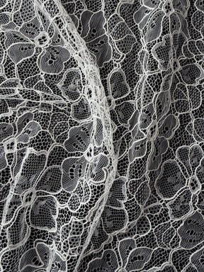 Ivory Corded Chantilly Lace - P727