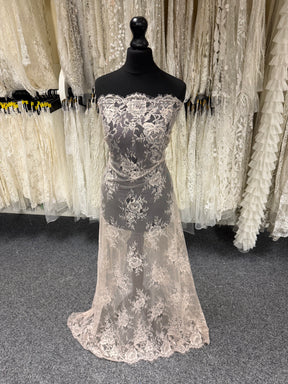 Mink Raschel Lace - P195