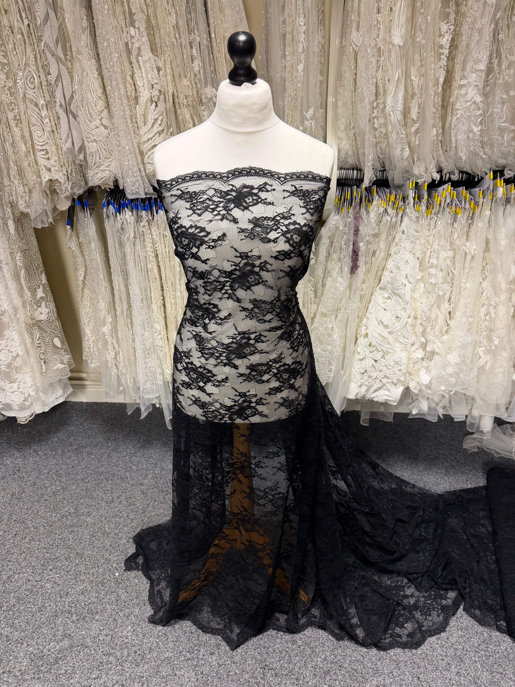 Black Raschel Lace - P429