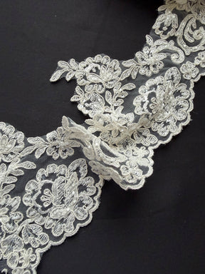 Bordure en dentelle ivoire perlée et cordée - T226 Perlée (CF)