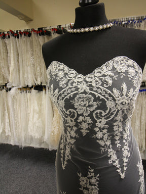 Dentelle Perlée Ivoire - Lauren