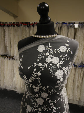 Dentelle de broderie italienne - Bonet