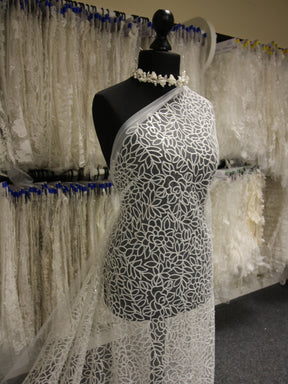 Dentelle Brodée Ivoire - Cinnabon