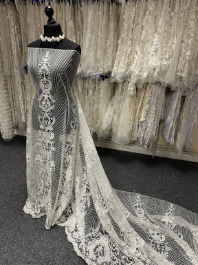 Dentelle à paillettes ivoire à prix réduit - Etta