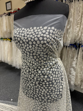 Tulle Fleur Pailleté Ivoire - Yasha
