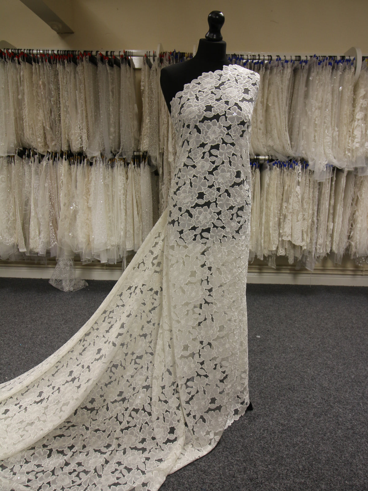 Dentelle Brodée Ivoire - Genévrier