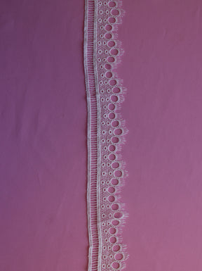 Bordure en dentelle ivoire - Hemlock