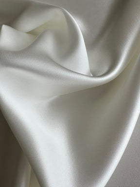 Satin de viscose de soie en Ivoire - Certainty