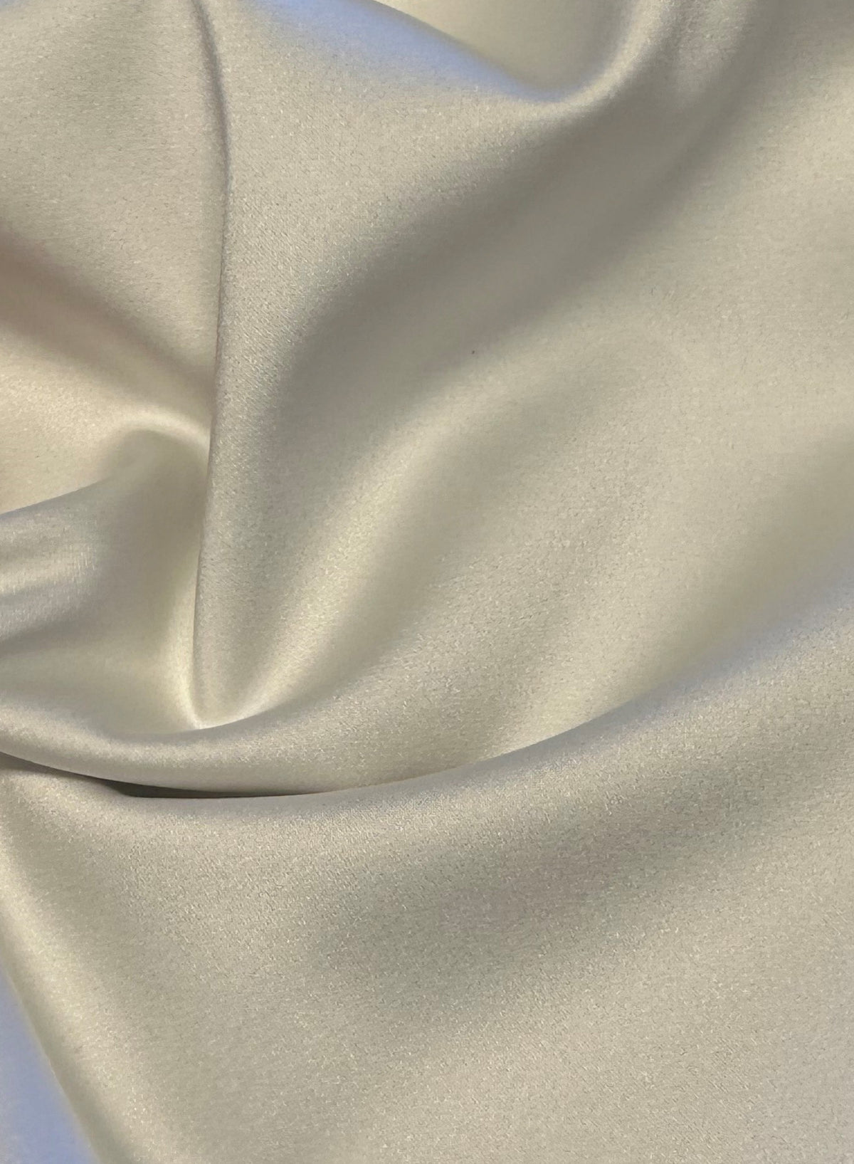 Satin extensible en polyester ivoire - Estonie