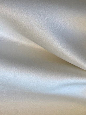 Satin de polyester ivoire - Moldavie