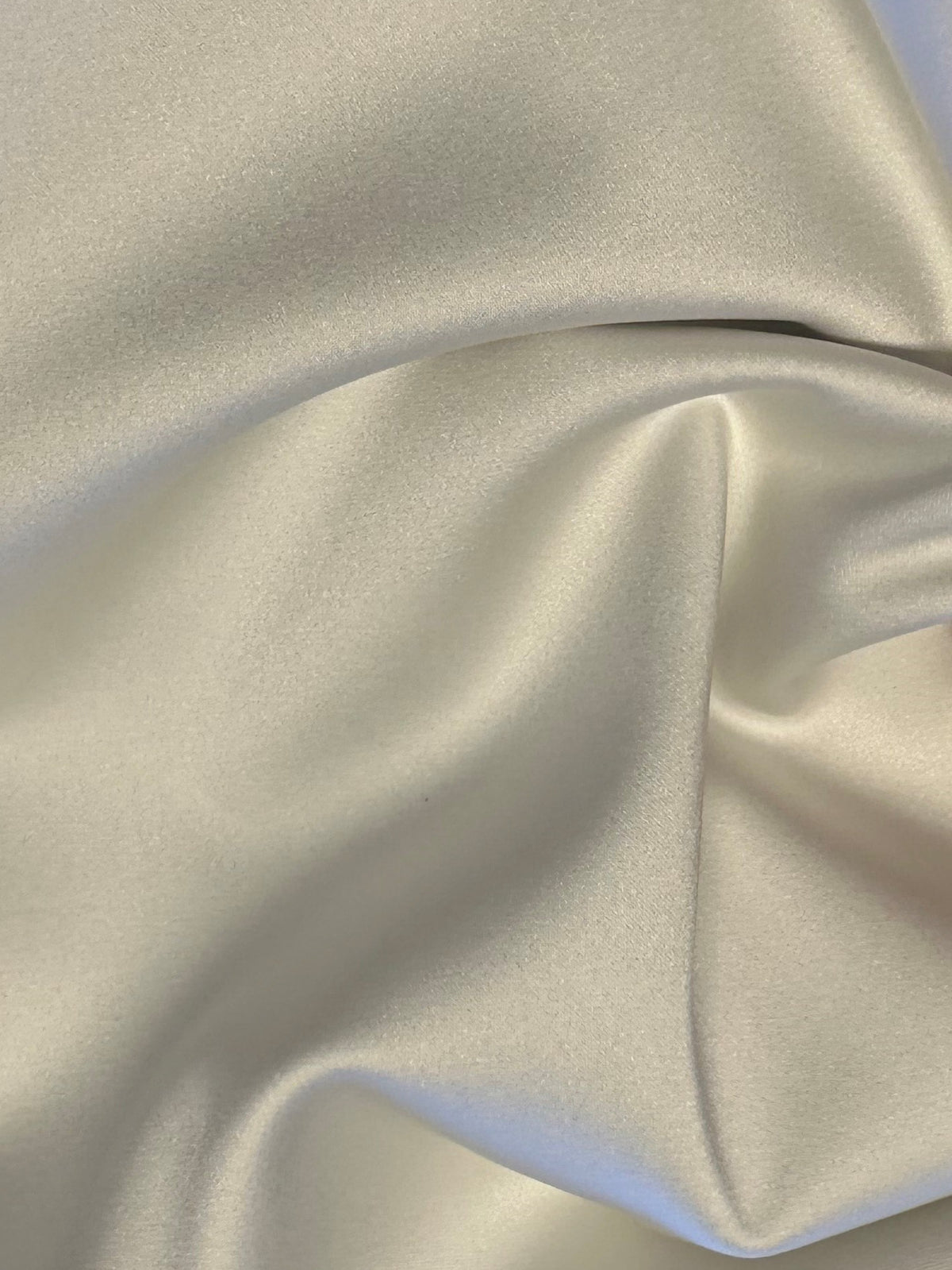 Satin extensible en polyester ivoire - Estonie