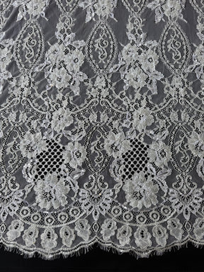 Dentelle Raschel perlée à la main ivoire - James