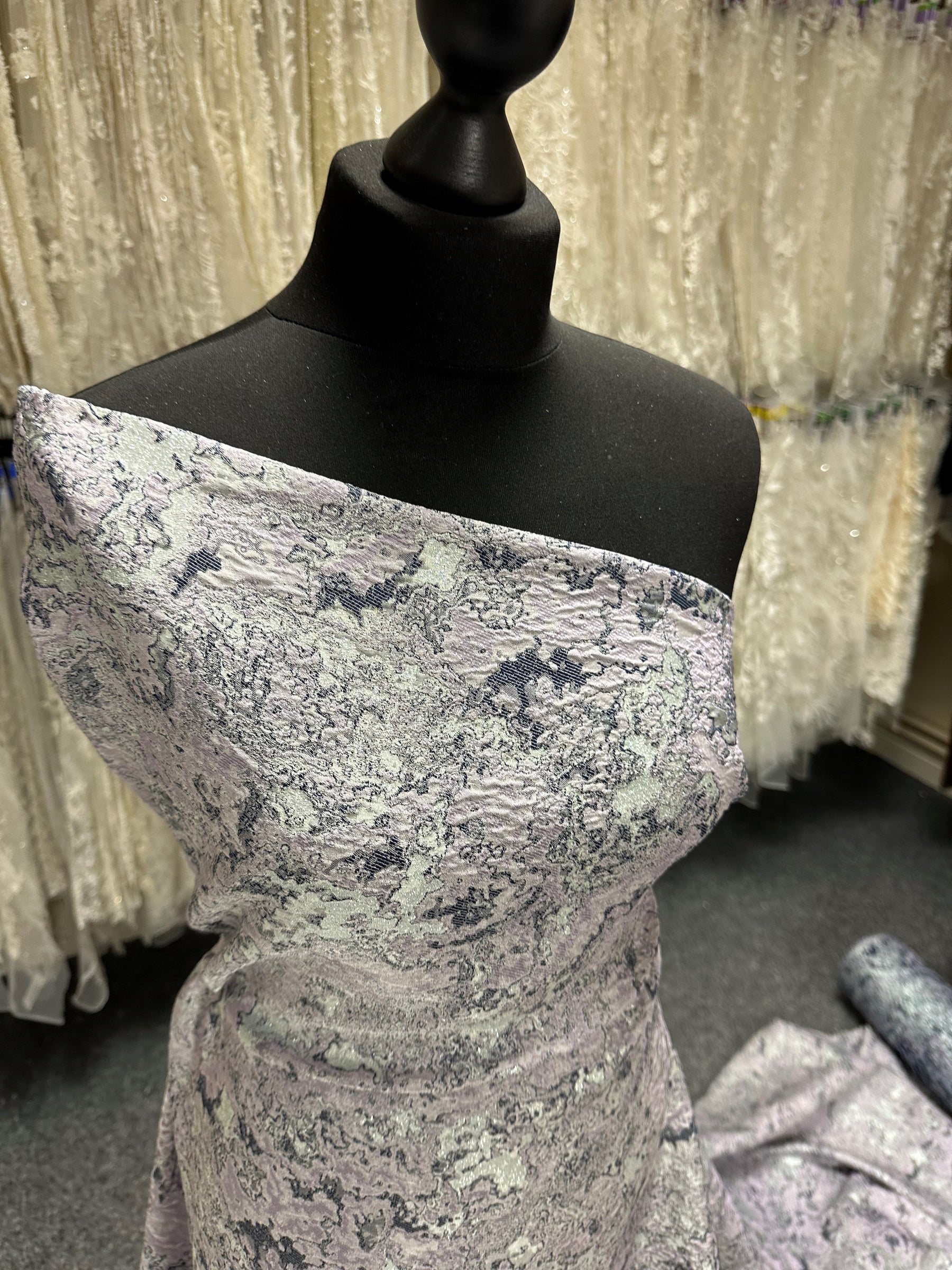 Jacquard Lurex texturé lavande - Latéral