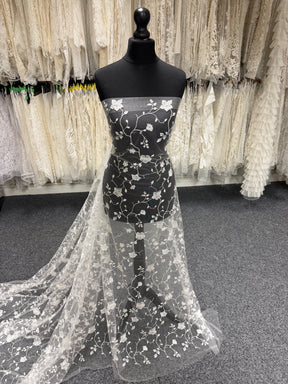 Dentelle française brodée ivoire - Layne