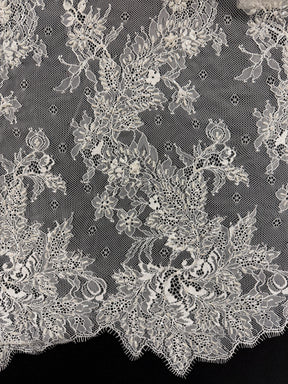 Dentelle Raschel ivoire - LB5003