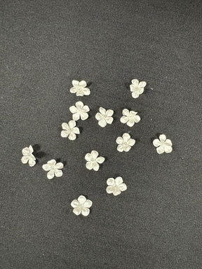 Fleurs en satin ivoire - M14 (Sachet de 144)