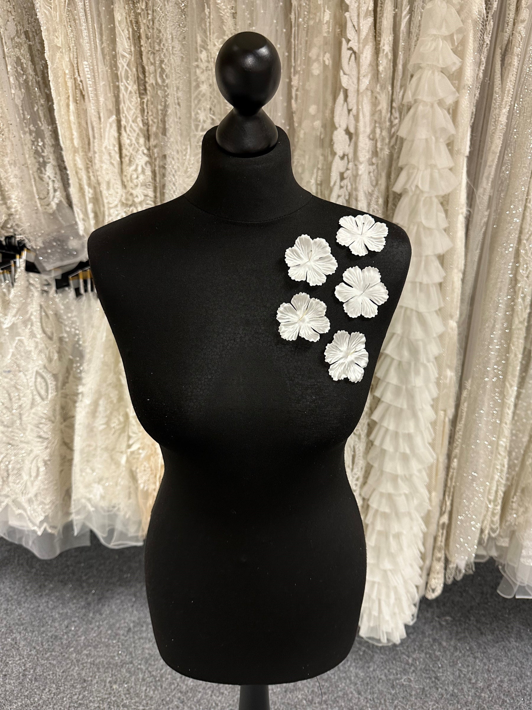 Ivory Eco Satin Flowers - MM0039 (Bag of 144)