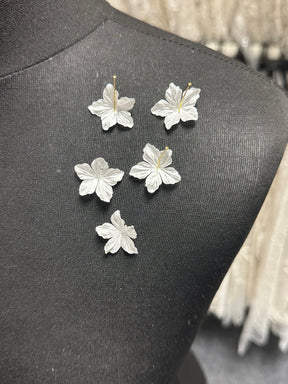 Pale Ivory Laser Cut Flower - MM0008 (pack of 144)