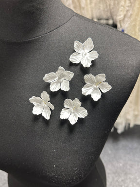 Fleurs ivoire pâle à 5 pétales - MM0030 (Sachet de 144)