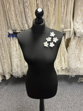 Fleurs ivoire pâle à 5 pétales - MM0030 (Sachet de 144)