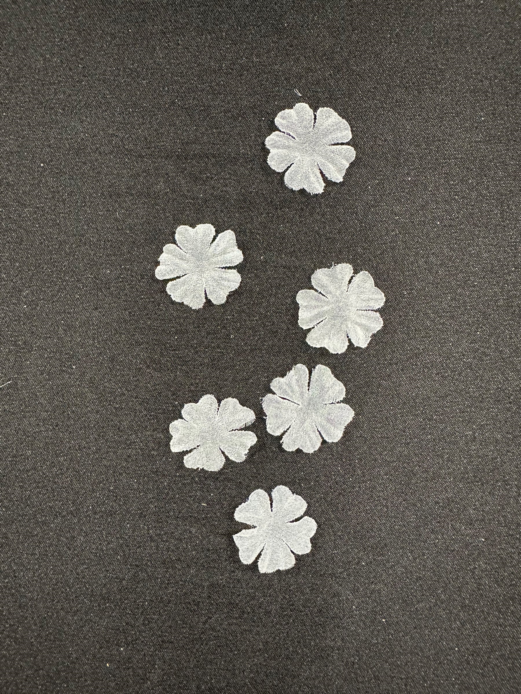 Ivory Eco Georgette Flowers - MM0040 (Bag of 144)