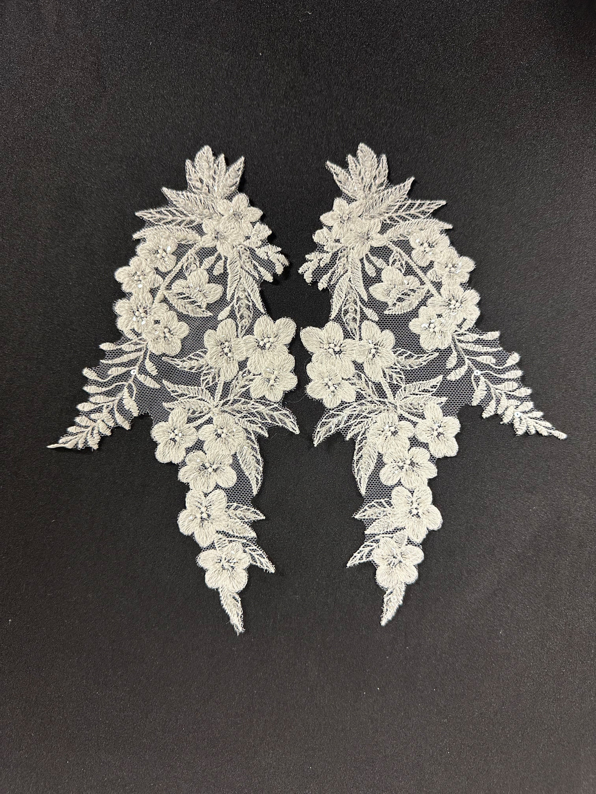 Appliques en dentelle perlée ivoire - MT4011