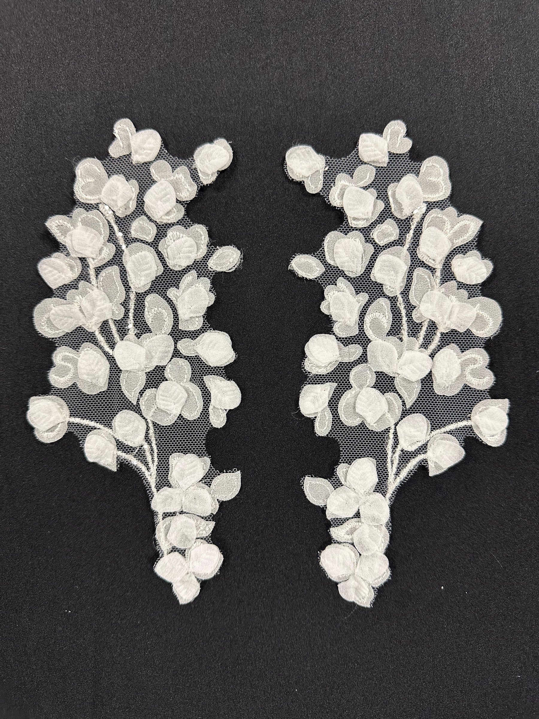 Appliques de dentelle brodée ivoire - MT6004