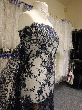 Dentelle Marine Chantilly - Kate