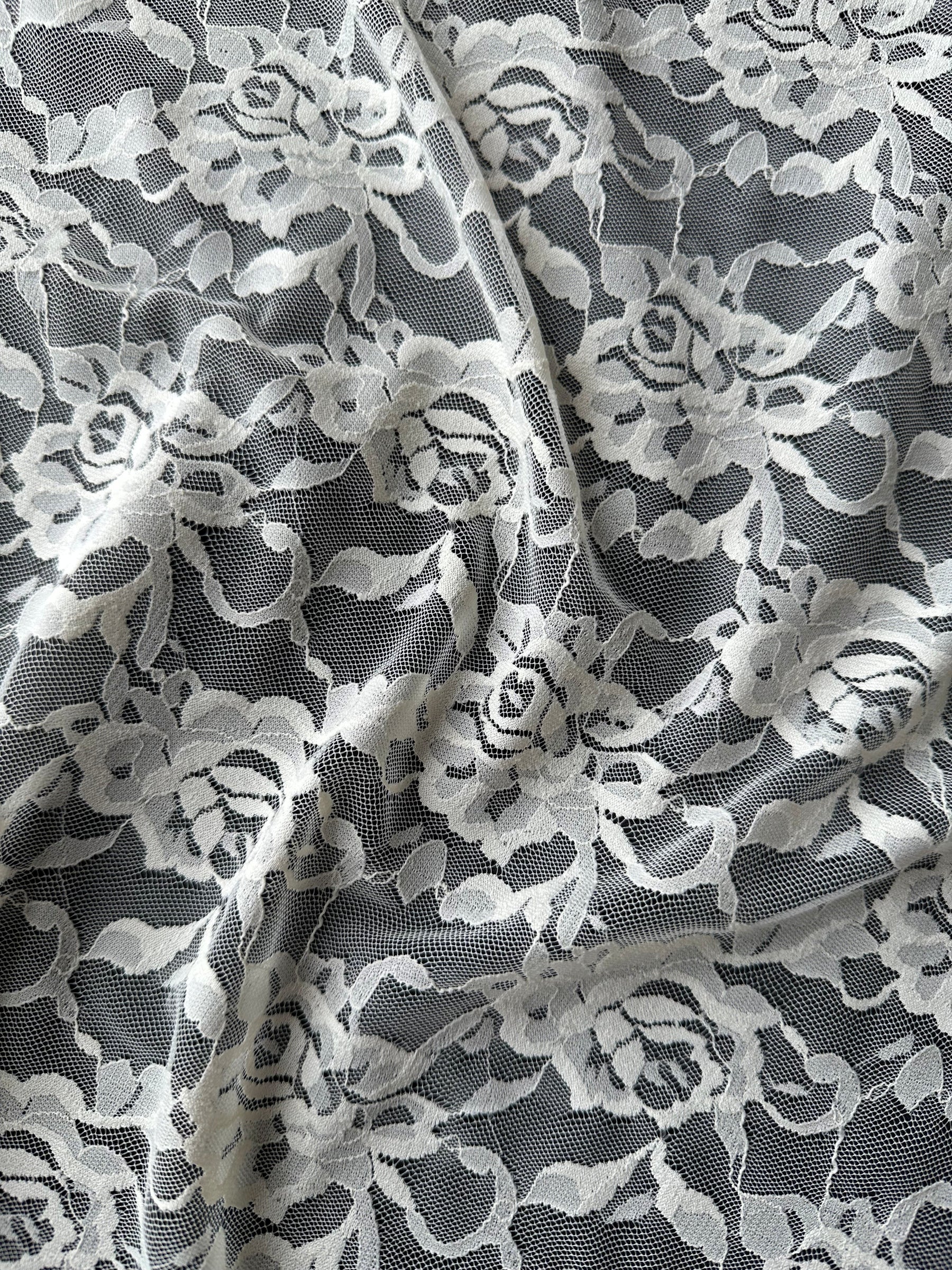 Dentelle extensible ivoire Raschel – Matina