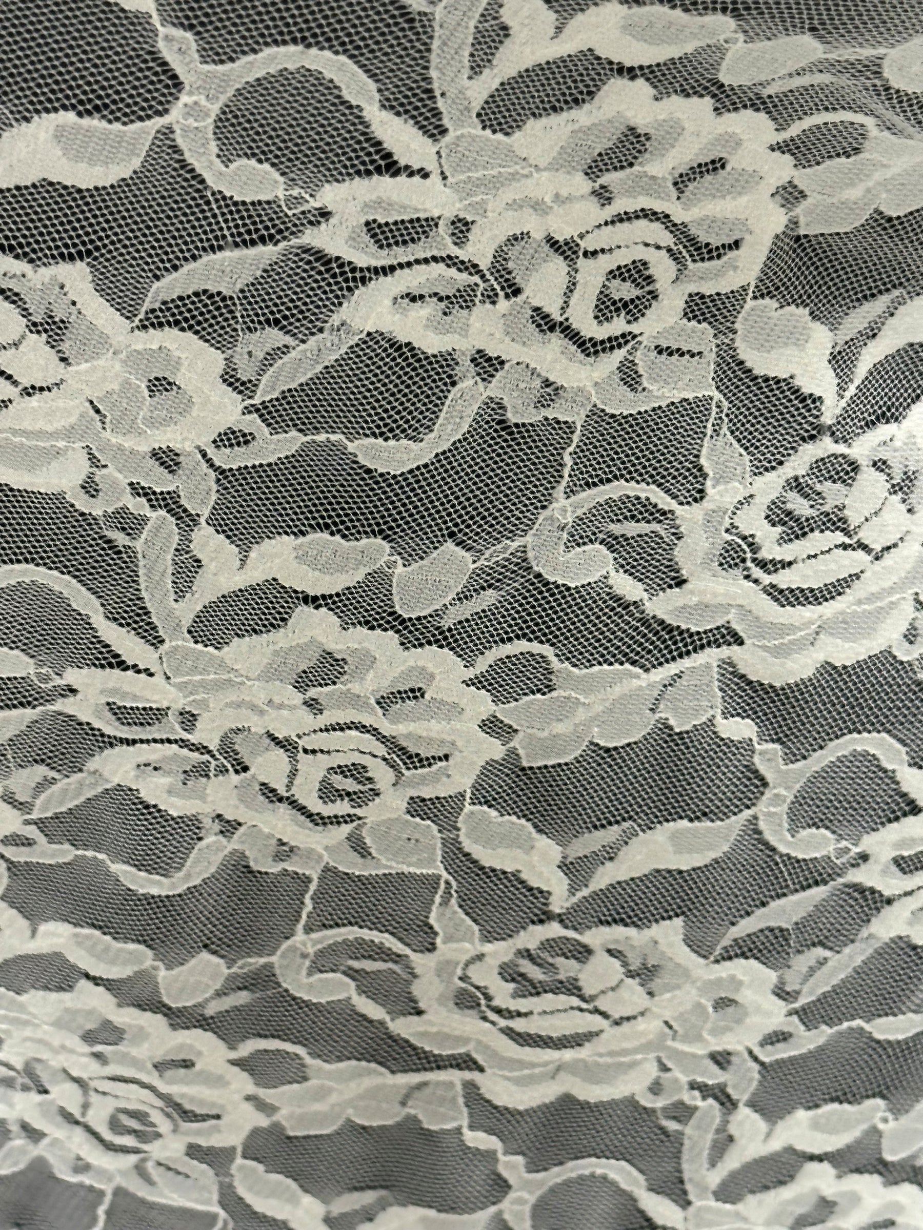 Dentelle extensible ivoire Raschel – Matina