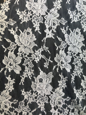 Dentelle de Mariée Chantilly Ivoire - Merlina