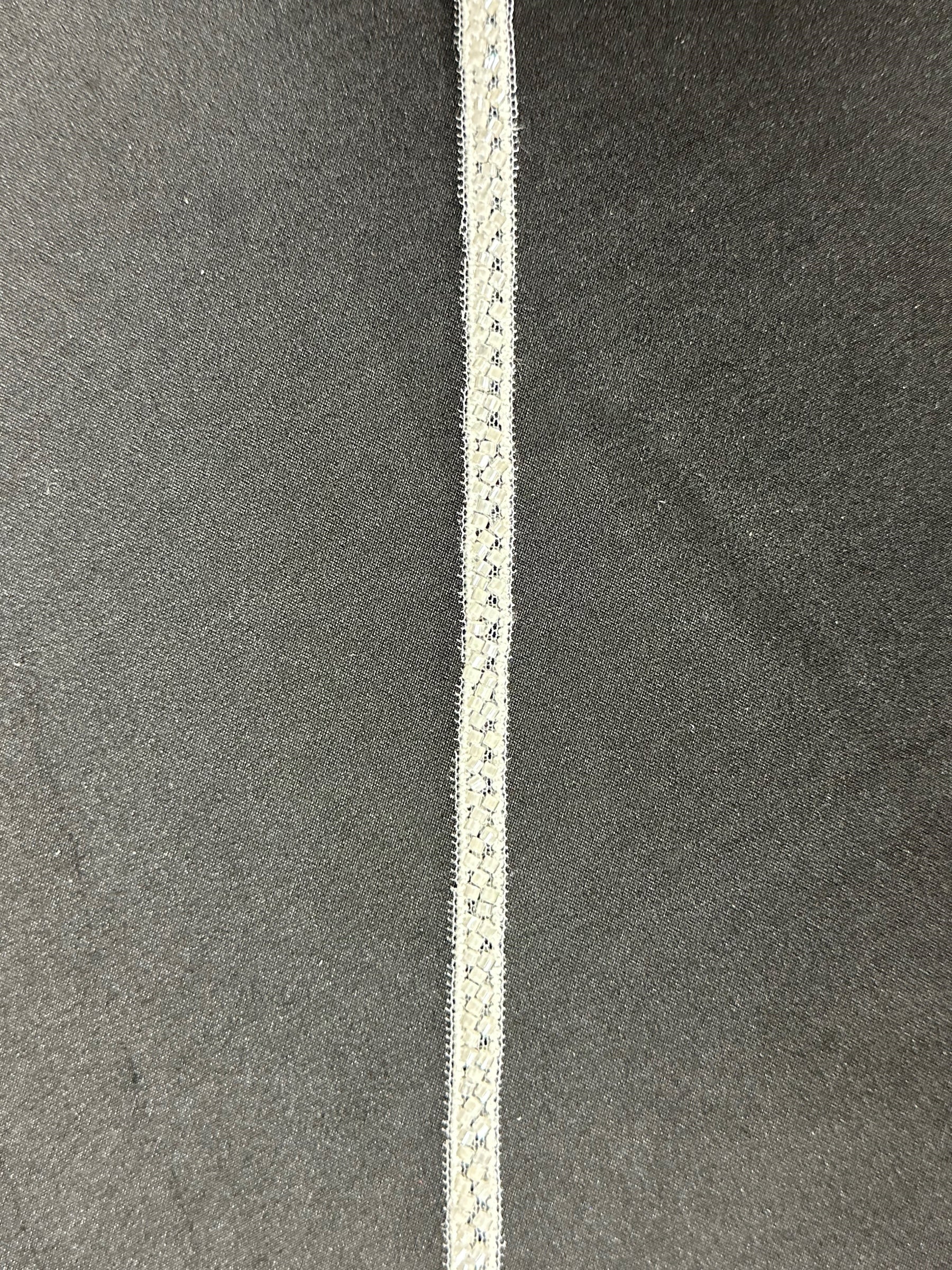 Ivory Narrow Lace Trim - Mettle