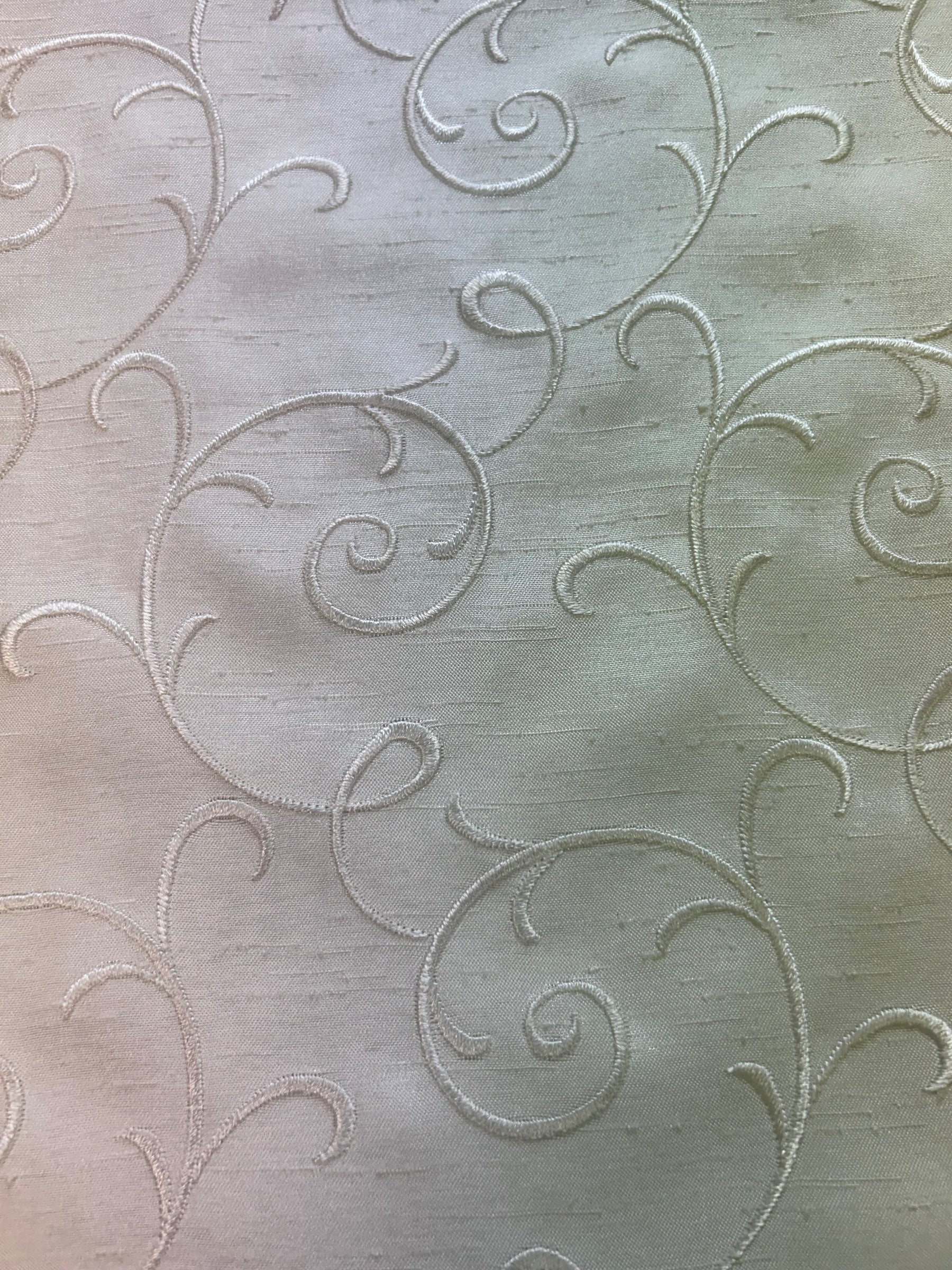 Tissu pour gilet brodé ivoire - Miami
