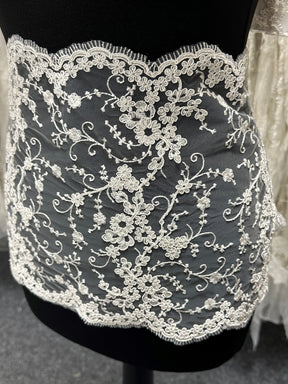 Bordure en dentelle ivoire cordée – Nigella