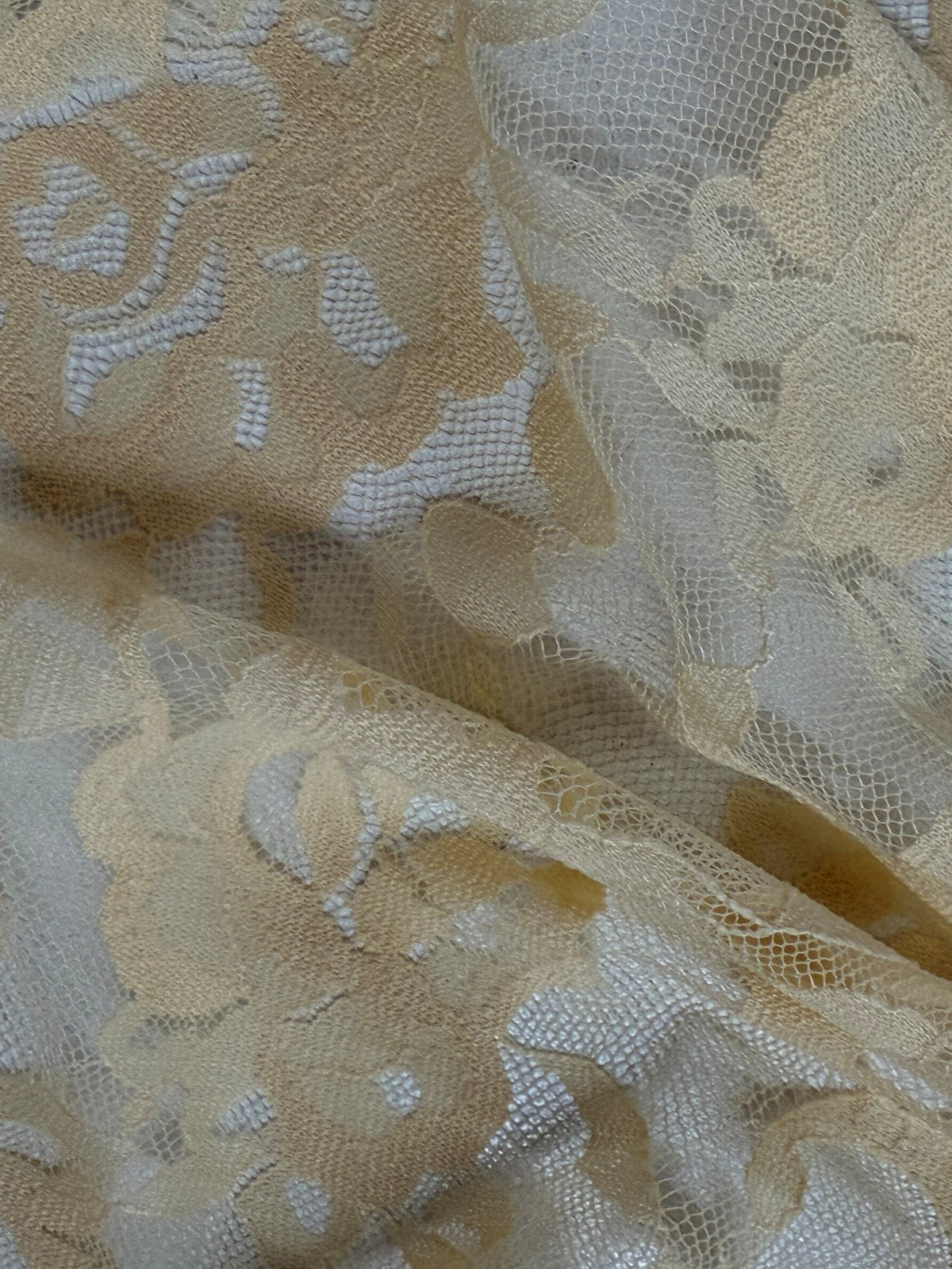 Dentelle stretch Raschel couleur chair – Matina