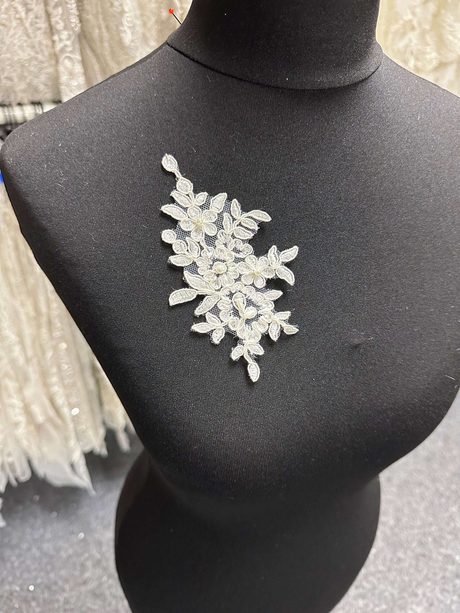 Applique en dentelle cordée ivoire - Optimisme