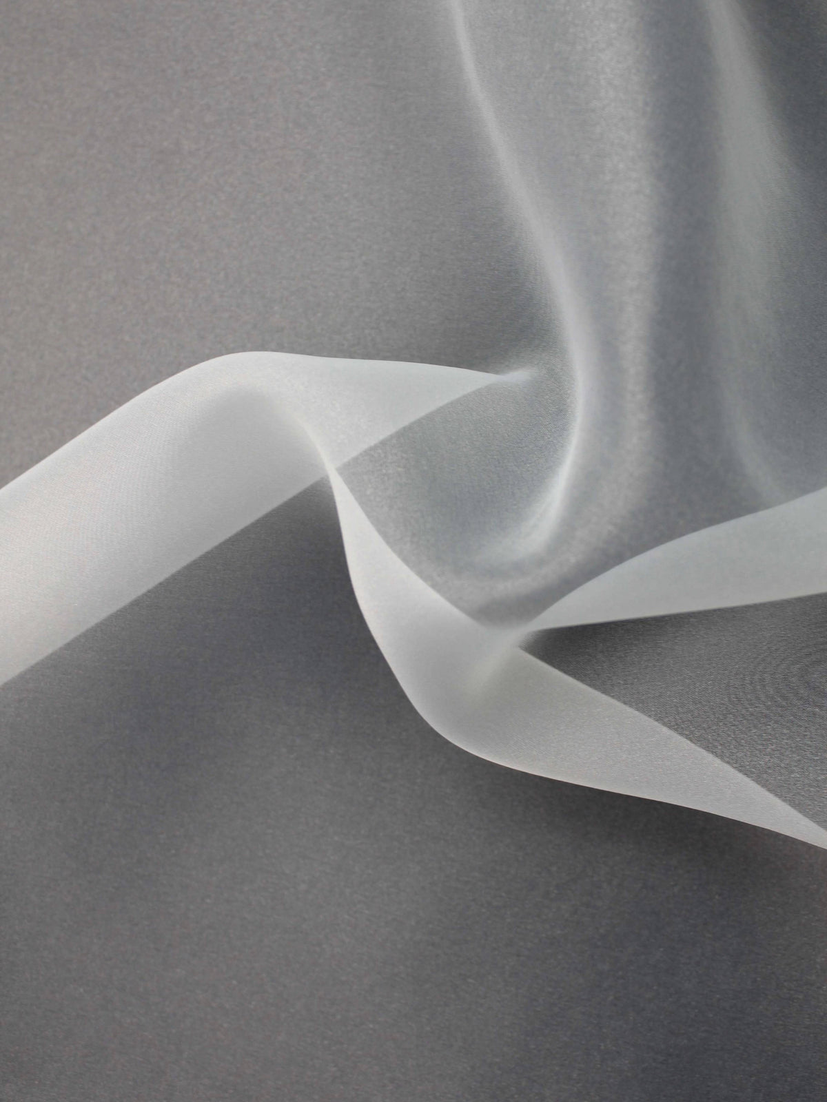 Organza polyester ivoire - P150