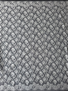 Dentelle Chantilly ivoire - P204