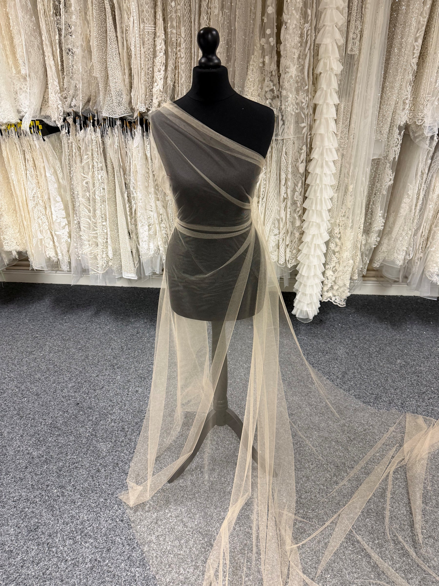 Tulle extensible pour peaux pâles - P32