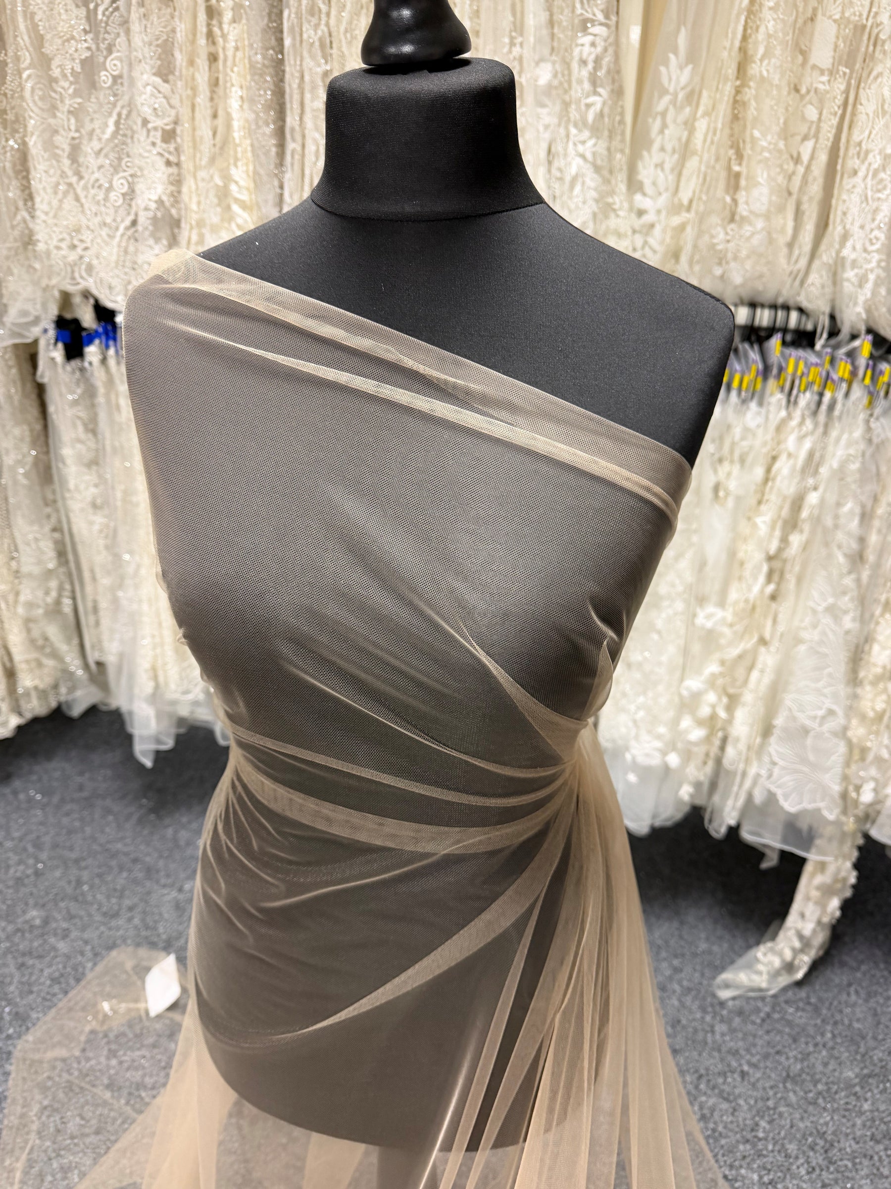 Tulle extensible peau - P32