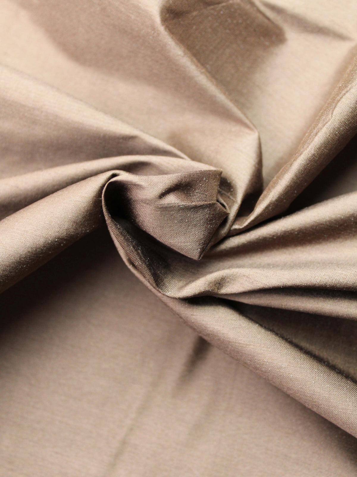 Dupion de soie chocolat 150cm - P402