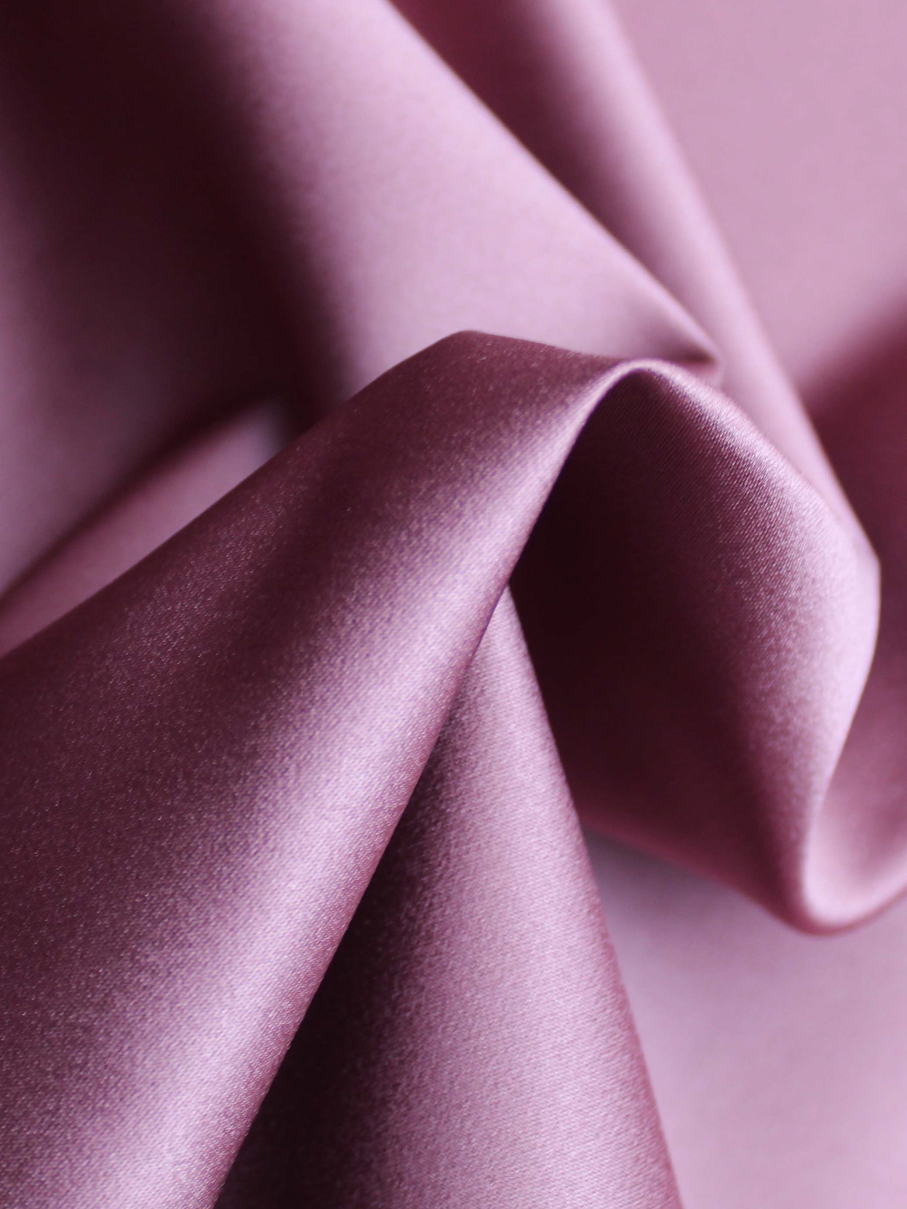 Satin duchesse en polyester bordeaux - P42