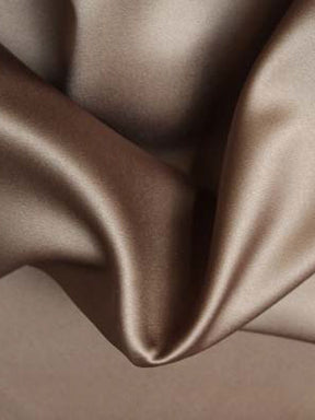 Satin duchesse en polyester couleur cacao moyen - P42