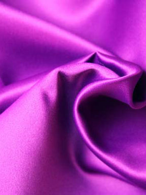 Satin duchesse léger en polyester violet - P44