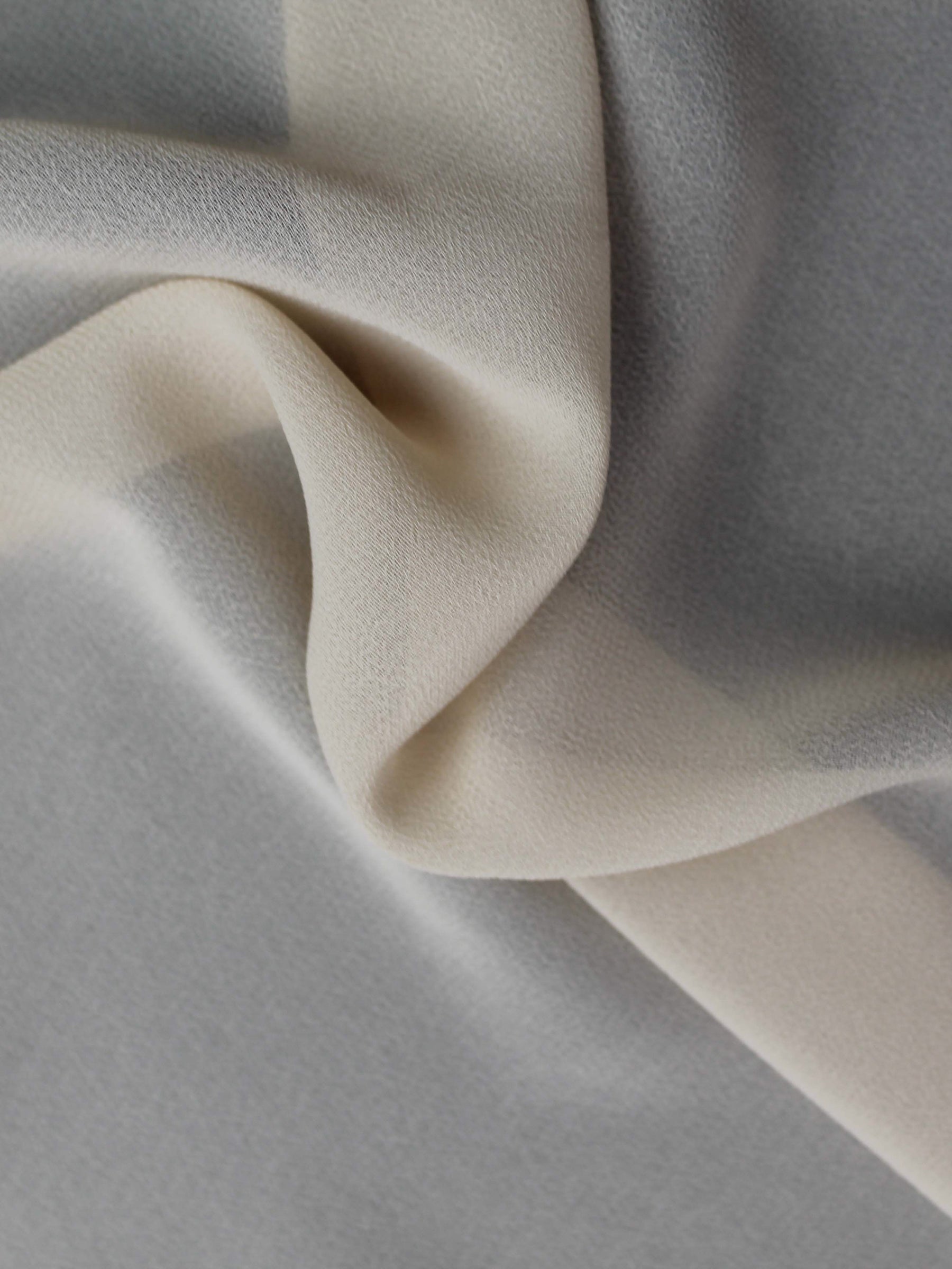 Georgette Polyester Noir - Silhouette