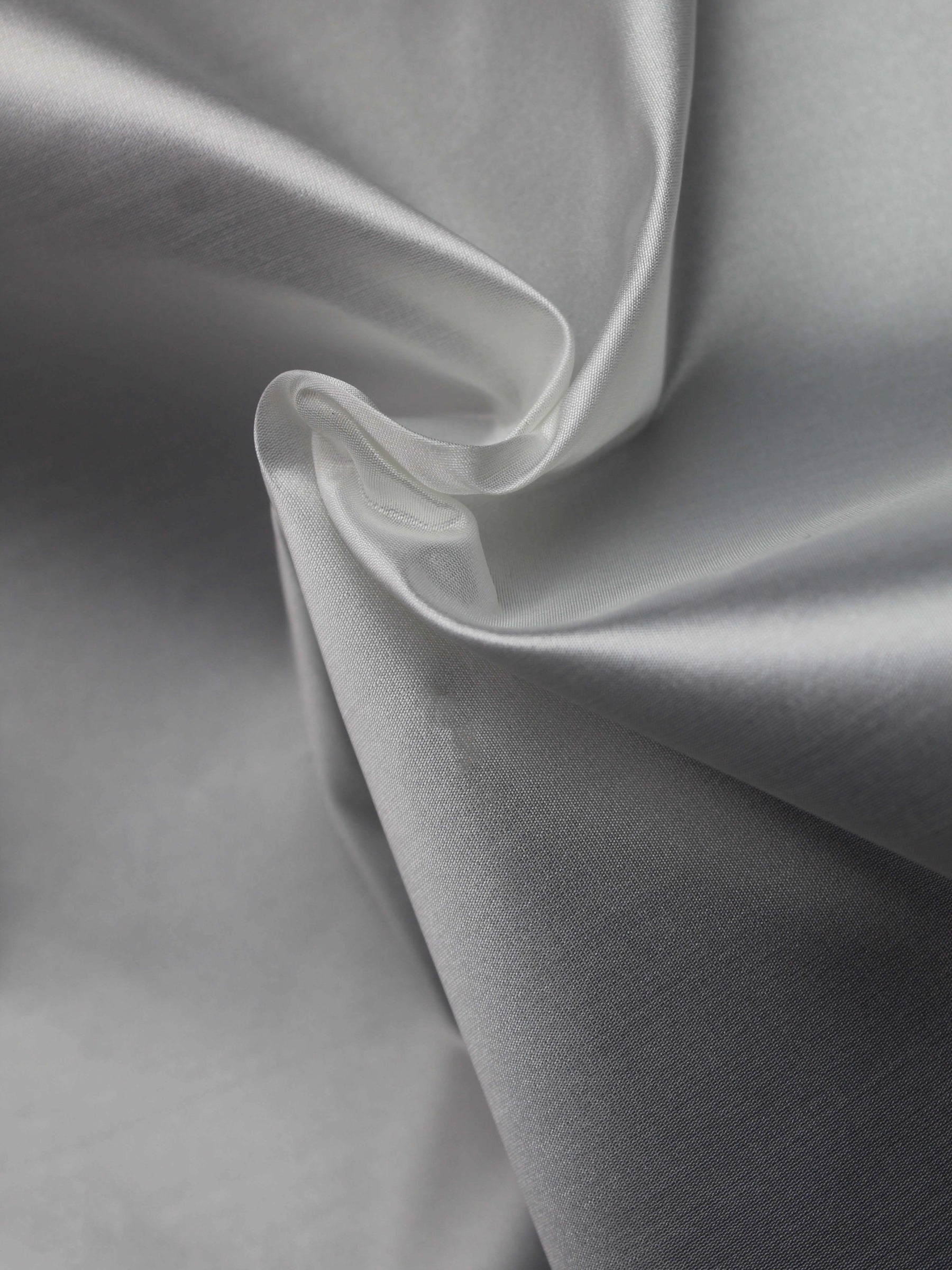 Organza Taffetas mélangé de soie blanc - P607
