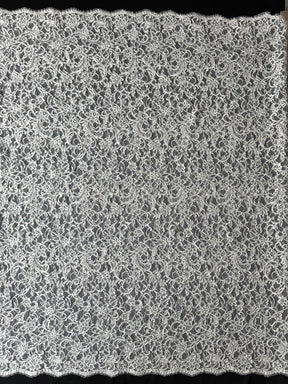 Dentelle cordée ivoire - P633